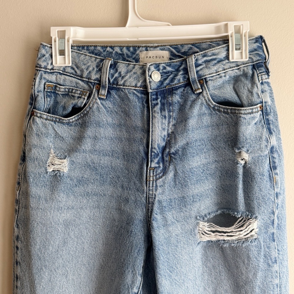 PacSun High-Rise Distressed Straight Mom Jeans size 26 - Picture 2 of 8